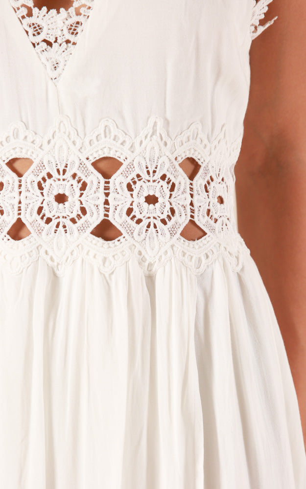 Young Melody Maxi Dress In White