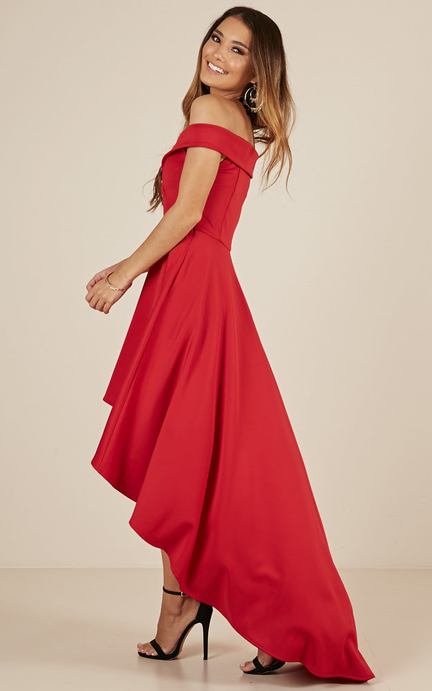 Minute To Midnight Dress In Red