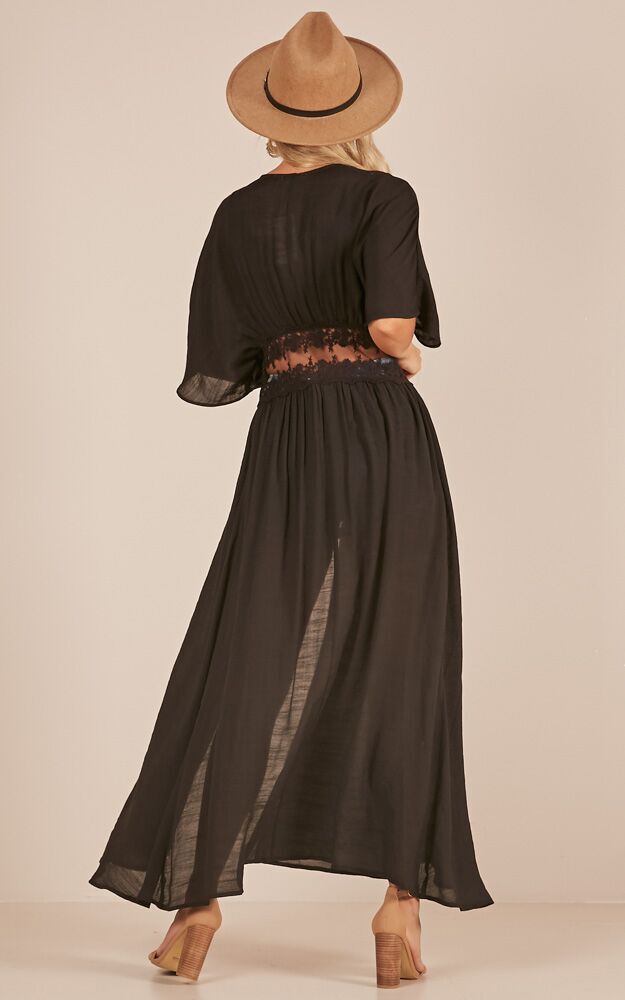 Truth And Lies Kimono In Black