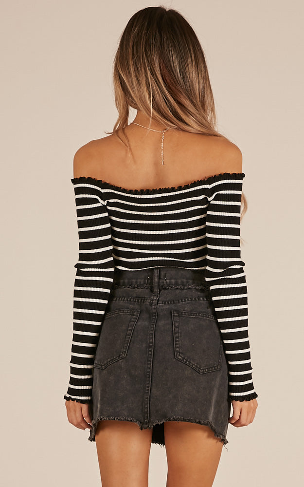 All I See Knit Top In Black And White