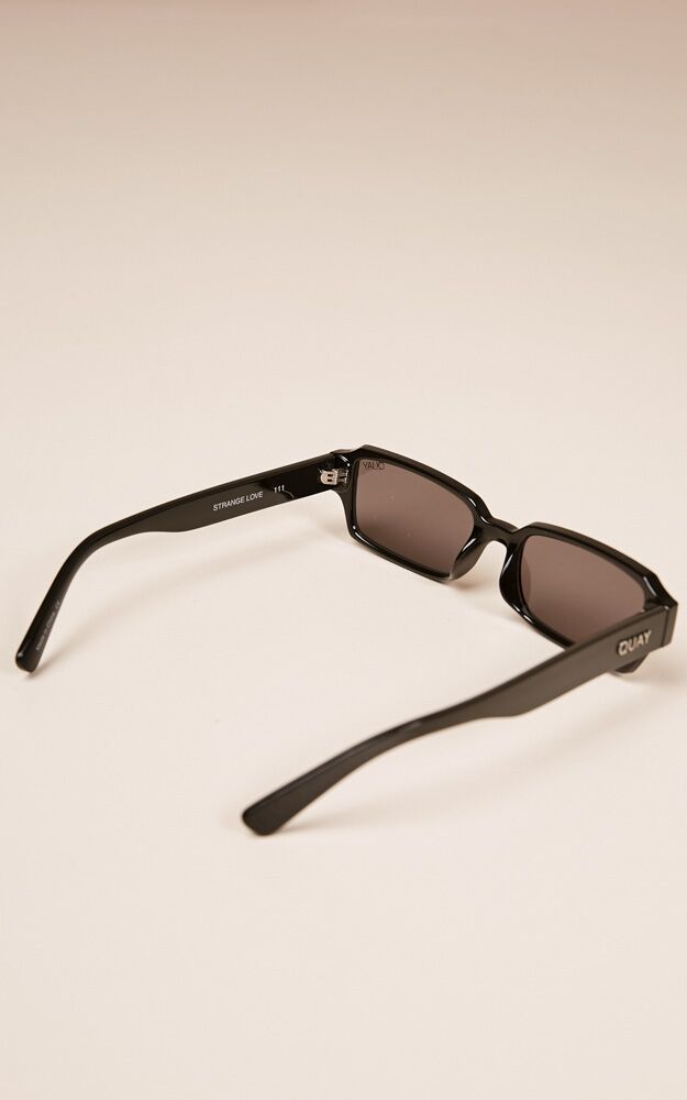 Quay - Strange Love sunglasses in black