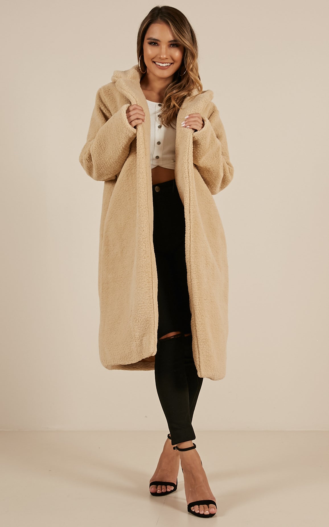 Reach Up High Coat In Beige Teddy