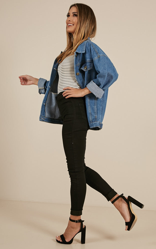 Billy Jean Jacket In Mid Wash Denim