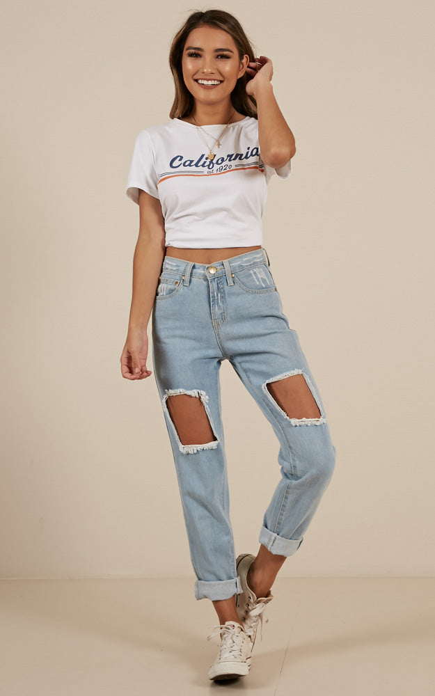 Daria Mum Jeans In Light Wash