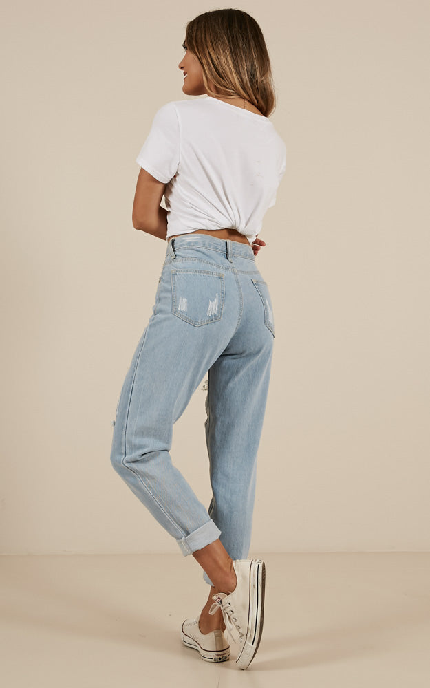 Daria Mum Jeans In Light Wash