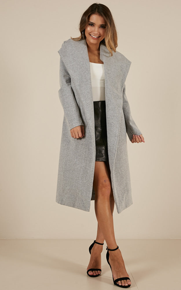 New Yorks Calling Coat In Grey