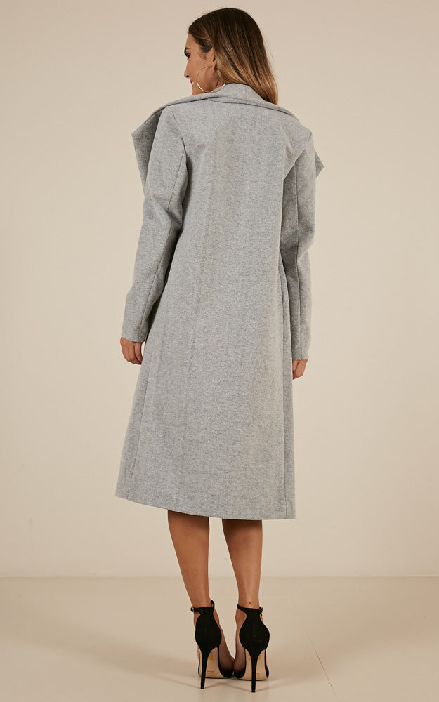 New Yorks Calling Coat In Grey