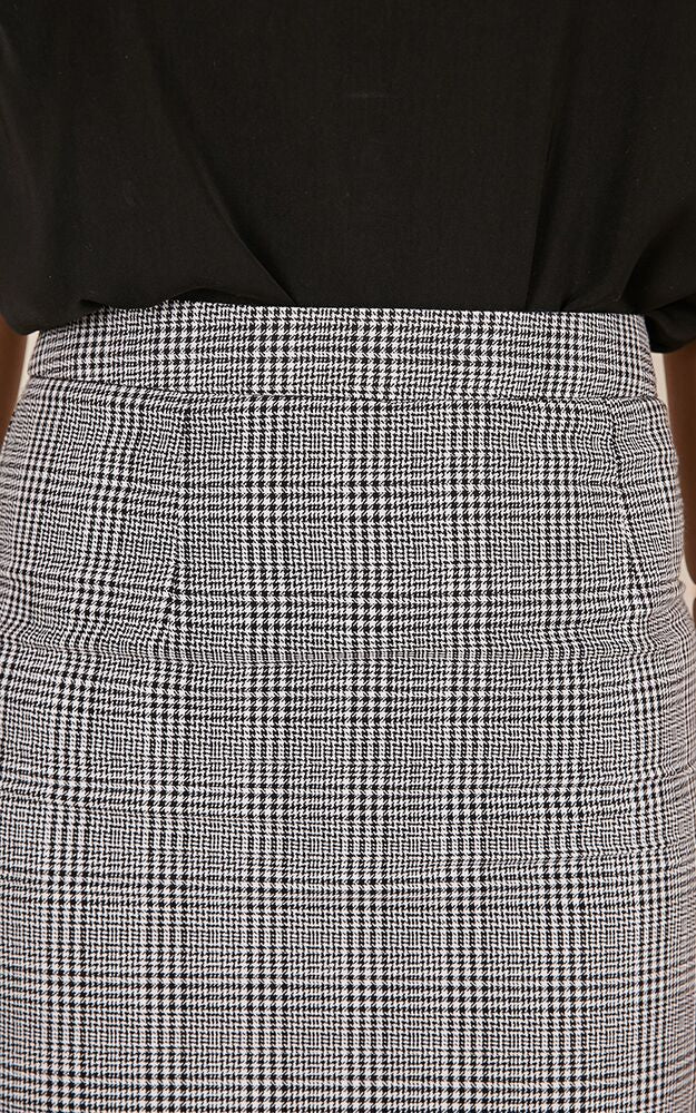Director Skirt In Grey Check