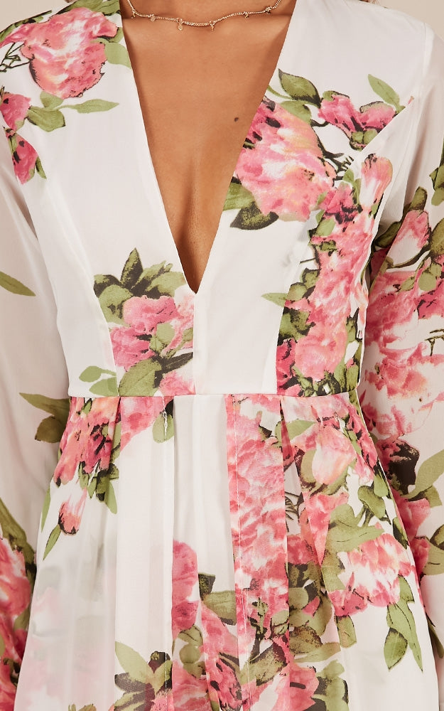 Steal The Show Playsuit In White Floral