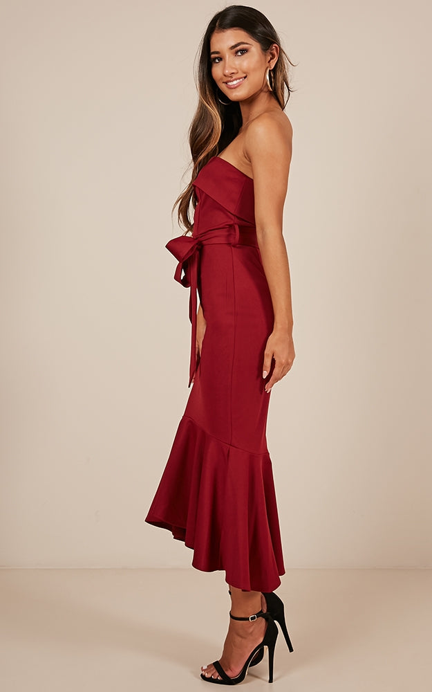 Tight Rope Dress In Wine