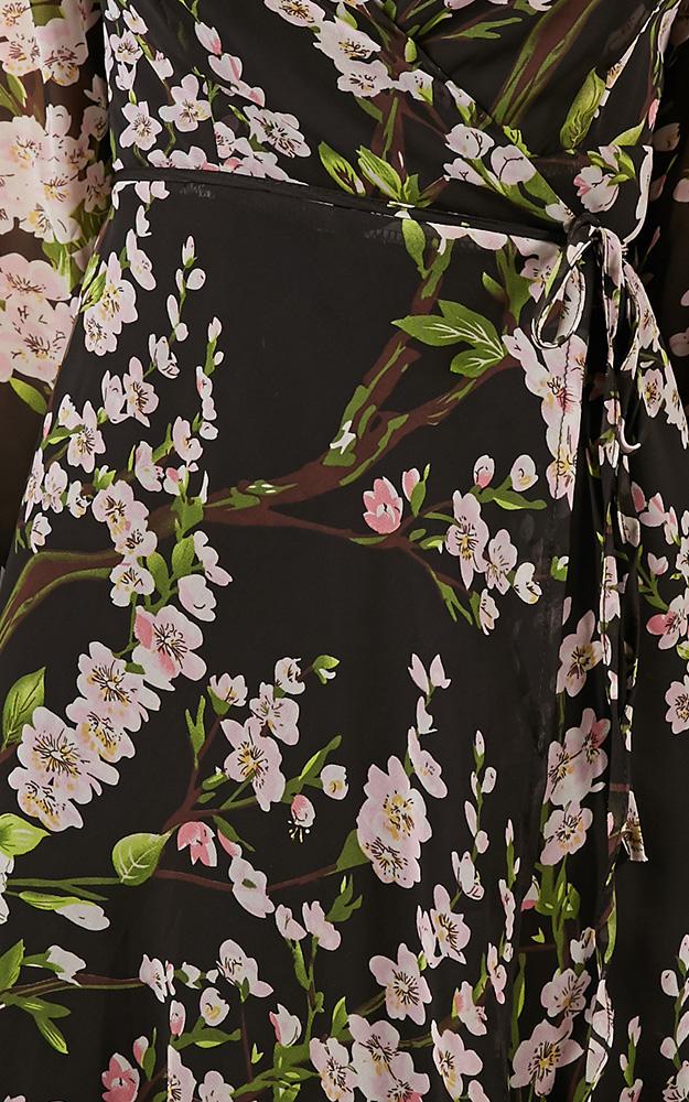 Autumn Falls Maxi Dress In Black Floral