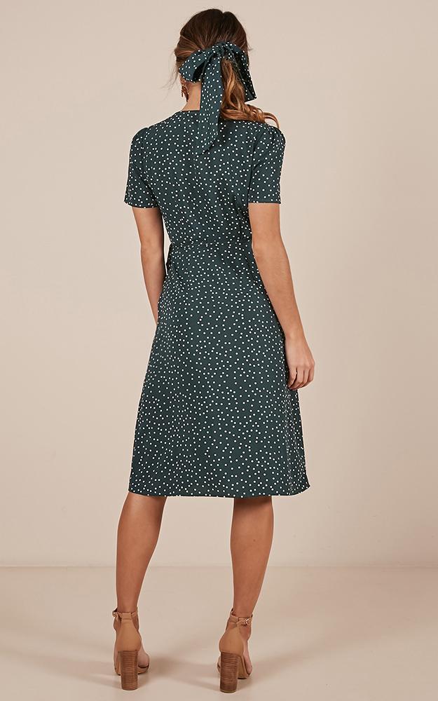 Great Insight Dress In Emerald Spot