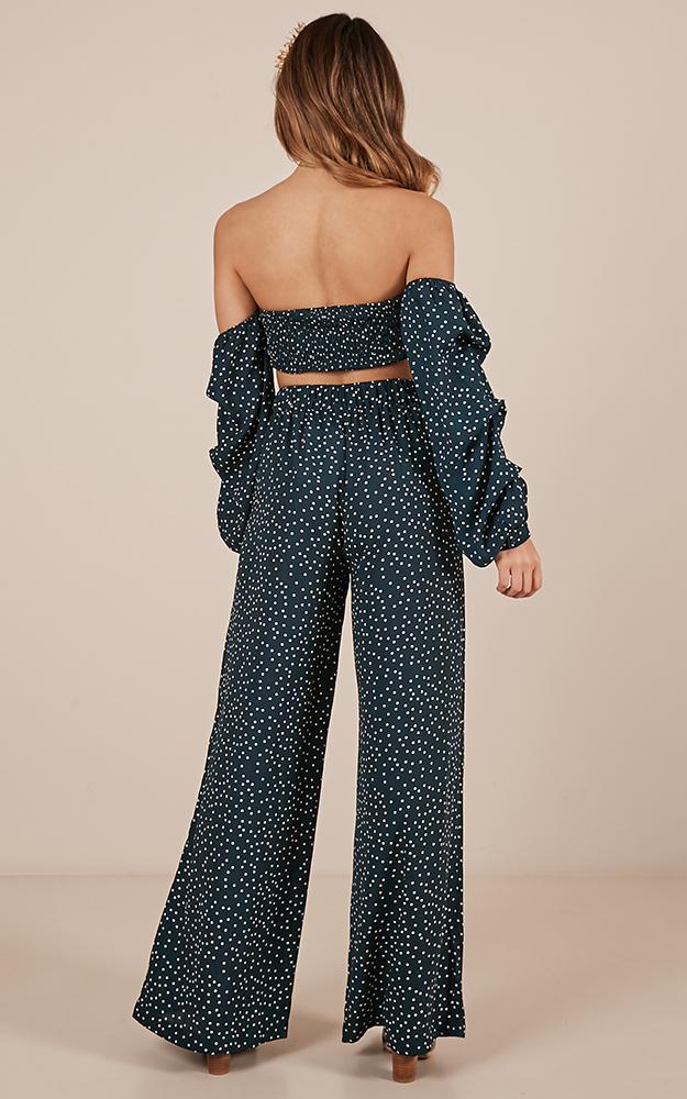 Great Heights Two Piece Set In Emerald Spot
