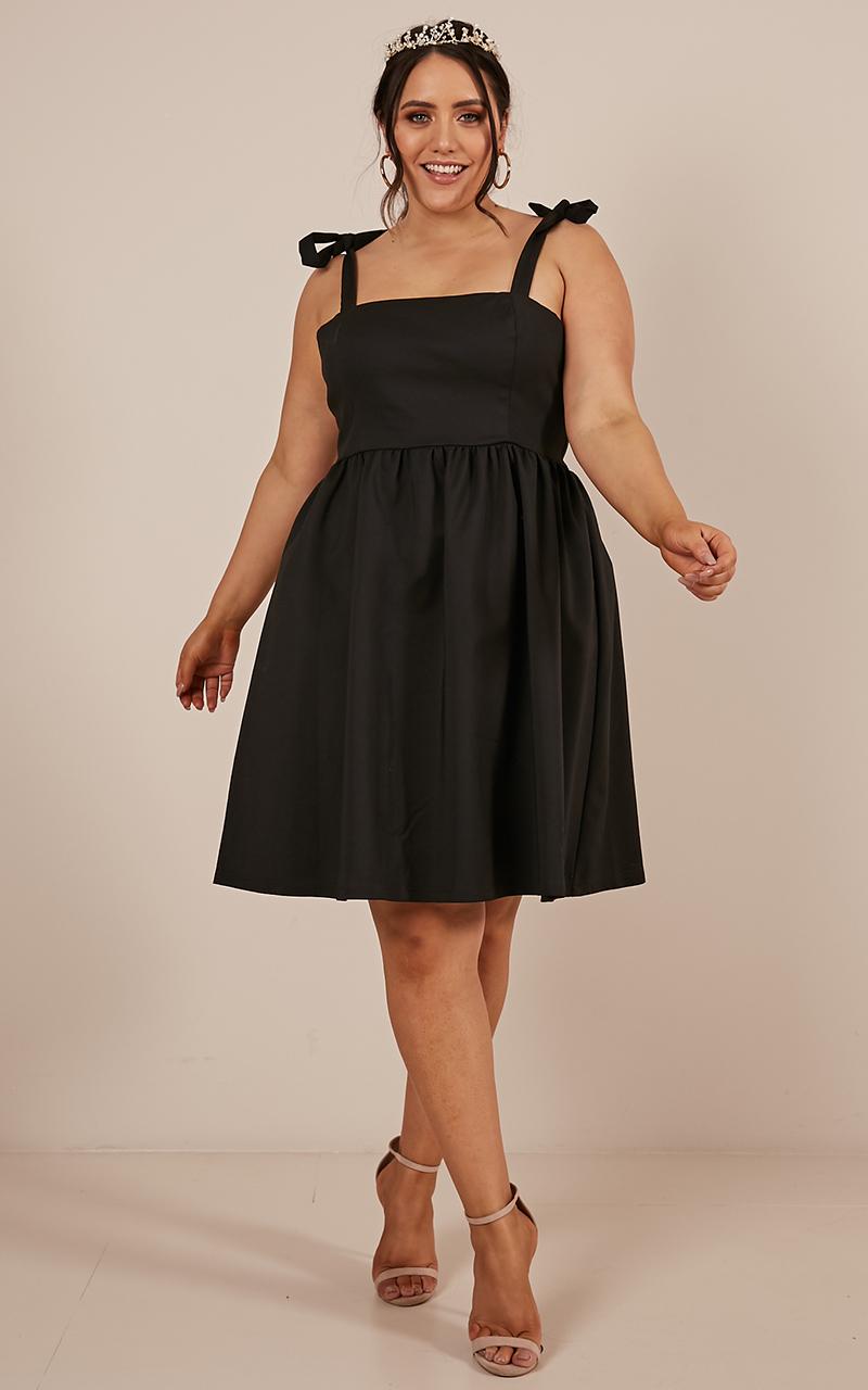 Get The Memo Dress In Black