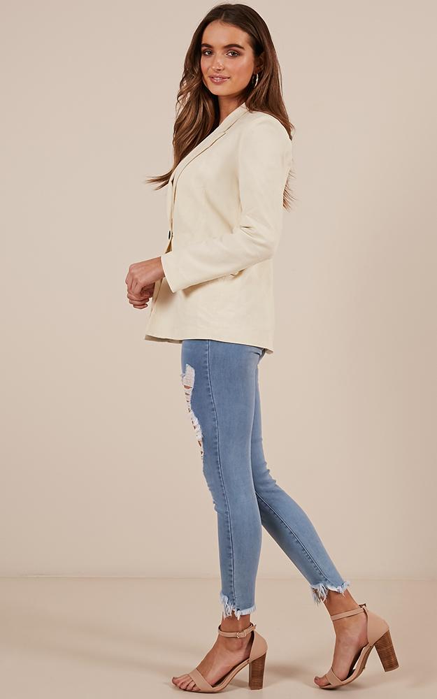 Chill Fighter Blazer In Cream Linen Look