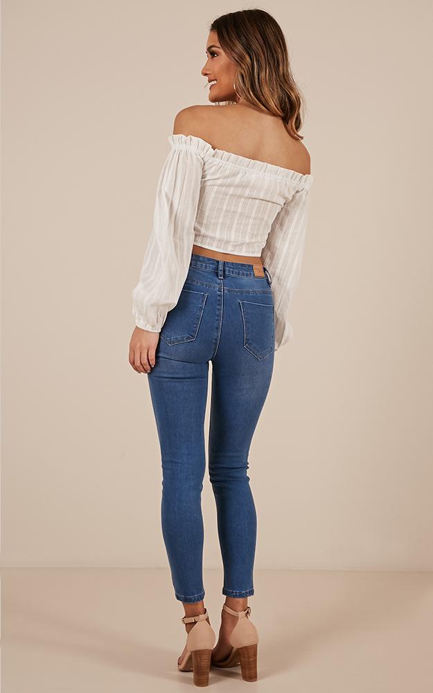 Adele Jeans In Mid Wash