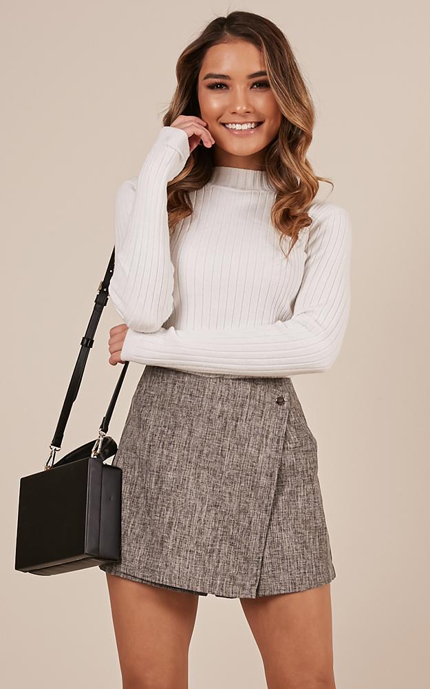 Shes The One Skorts In Grey Tweed