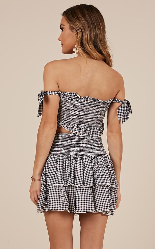 Sightseeing Two Piece Set In Navy Gingham