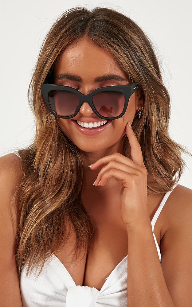MinkPink - Lucid Sunglasses In Black Rubber