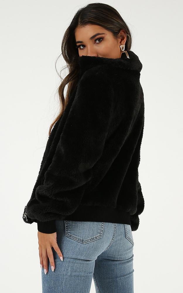 Knock Knock Jacket In Black