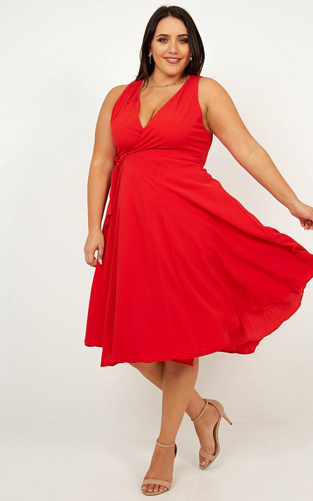 Classic Lady Midi Dress In Red