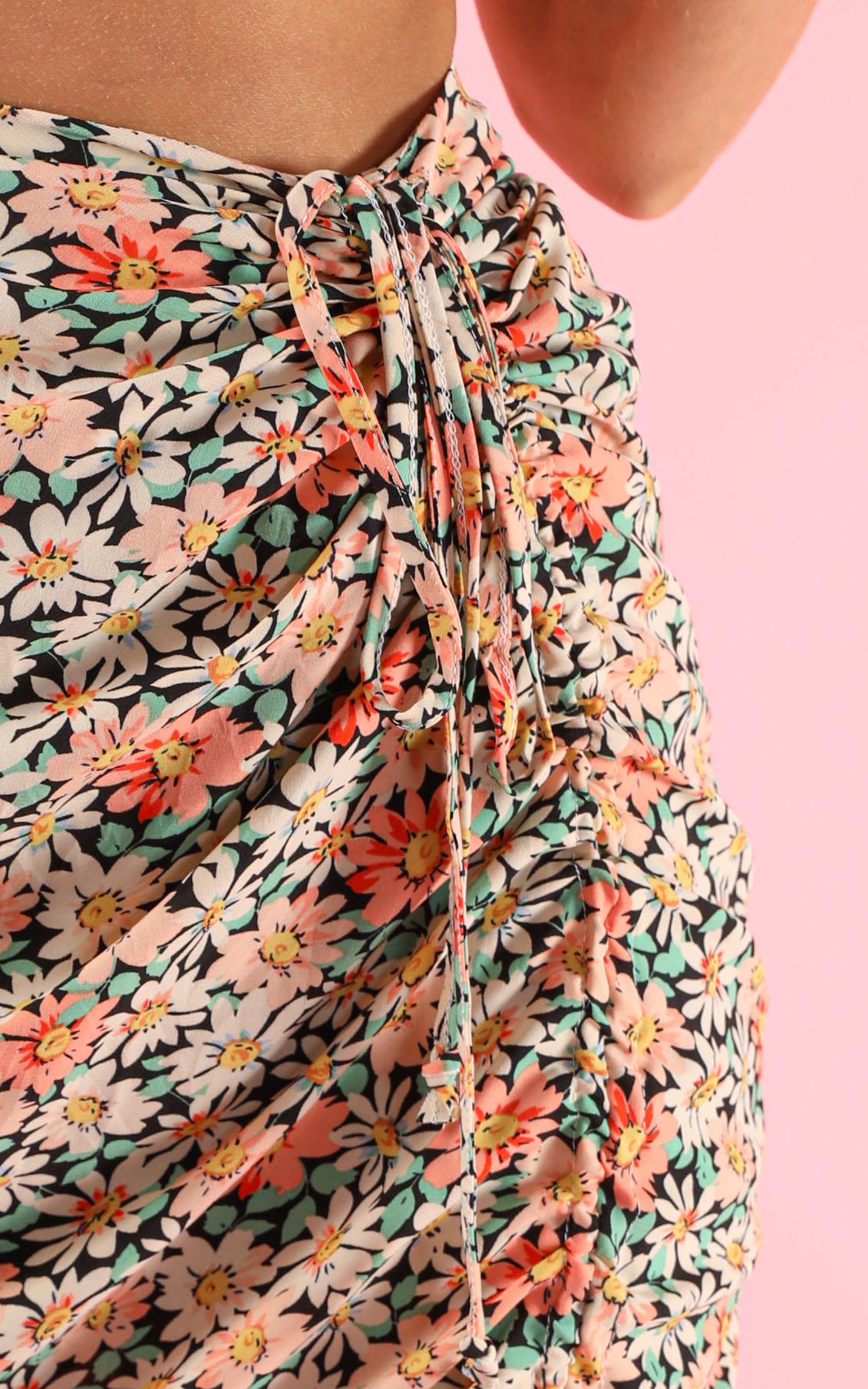 Few Hours Behind Skirt In Black Floral