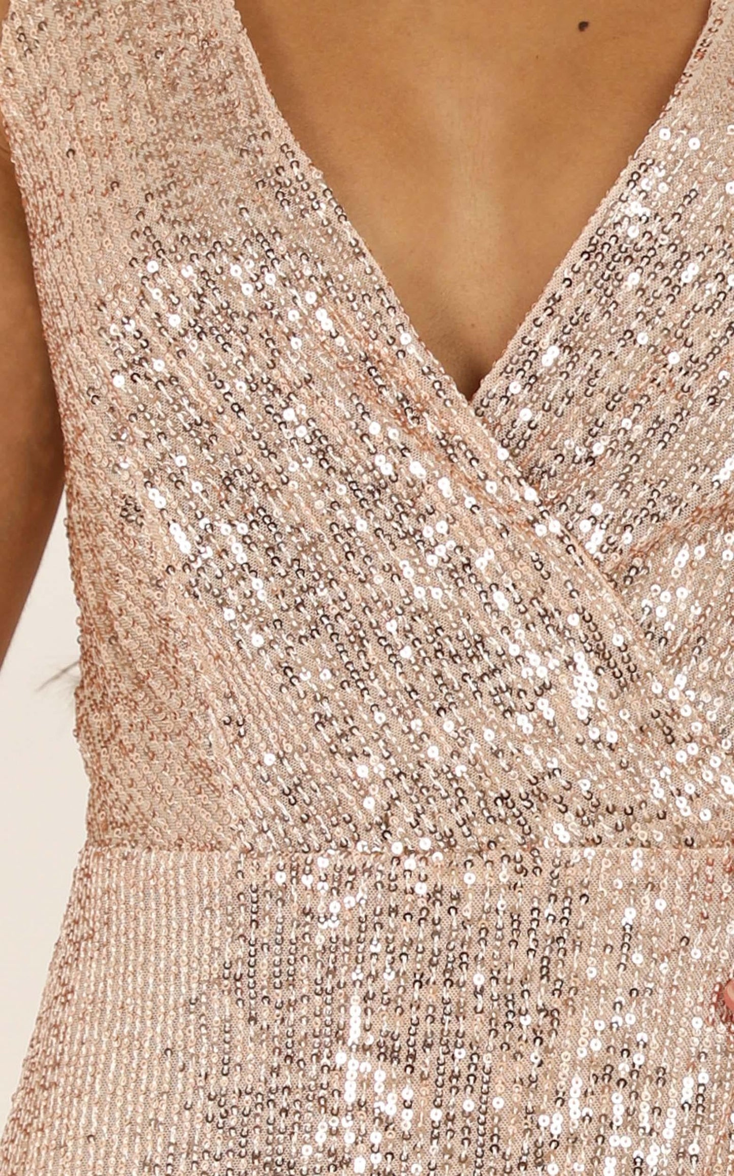 Feeling Pretty Dress In Gold Sequin