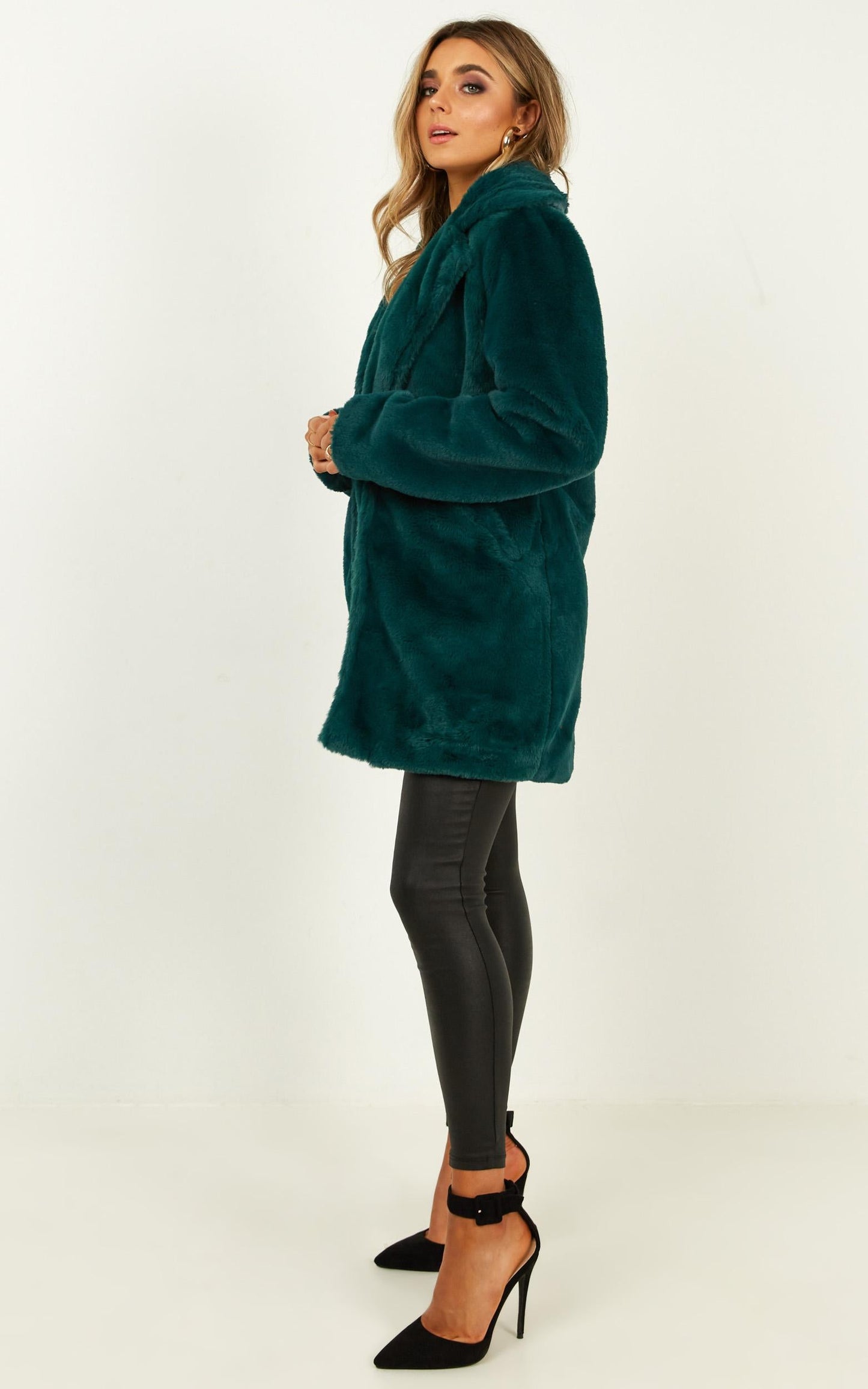 Leaning On You Coat in Emerald faux fur