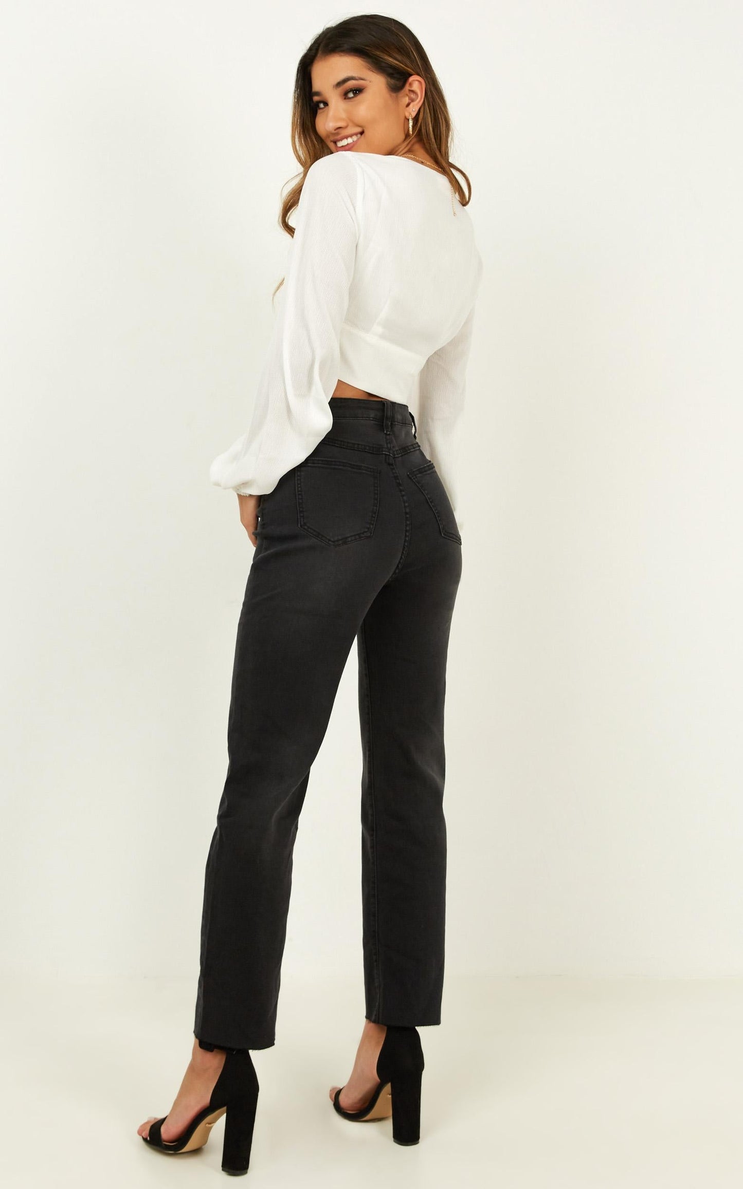 Lisa Jeans In Washed Black