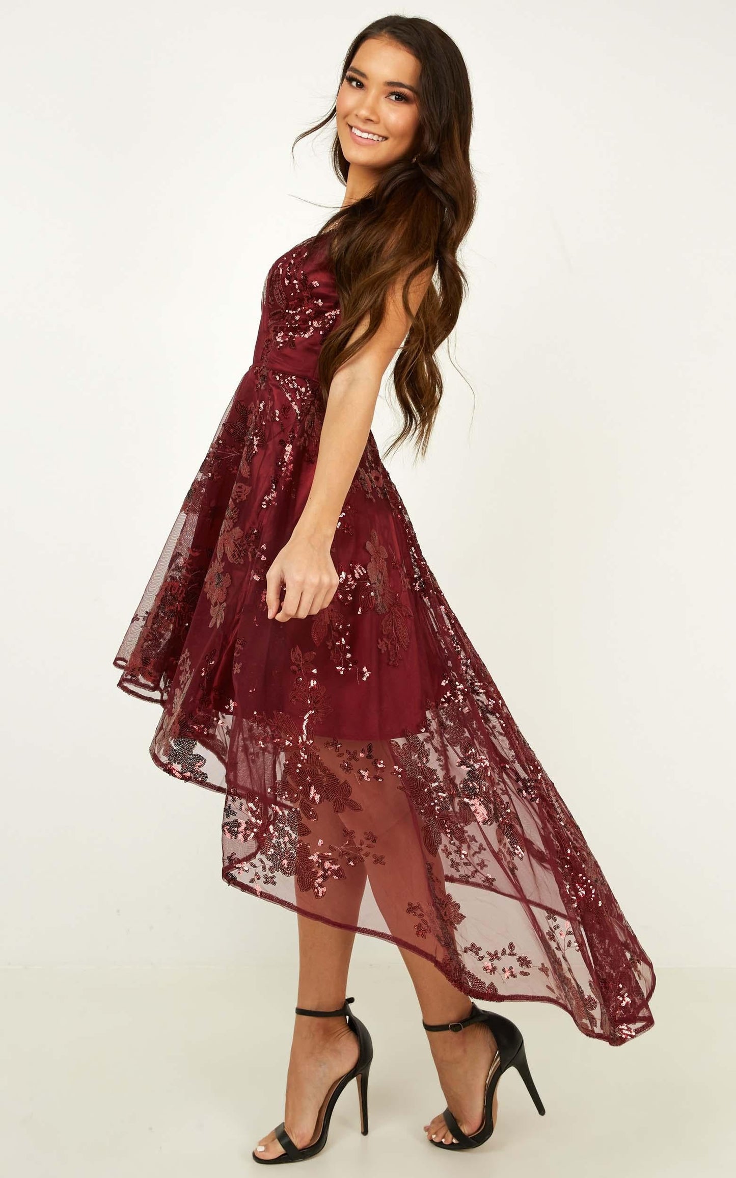 Fair Shake Dress In Wine Sequin