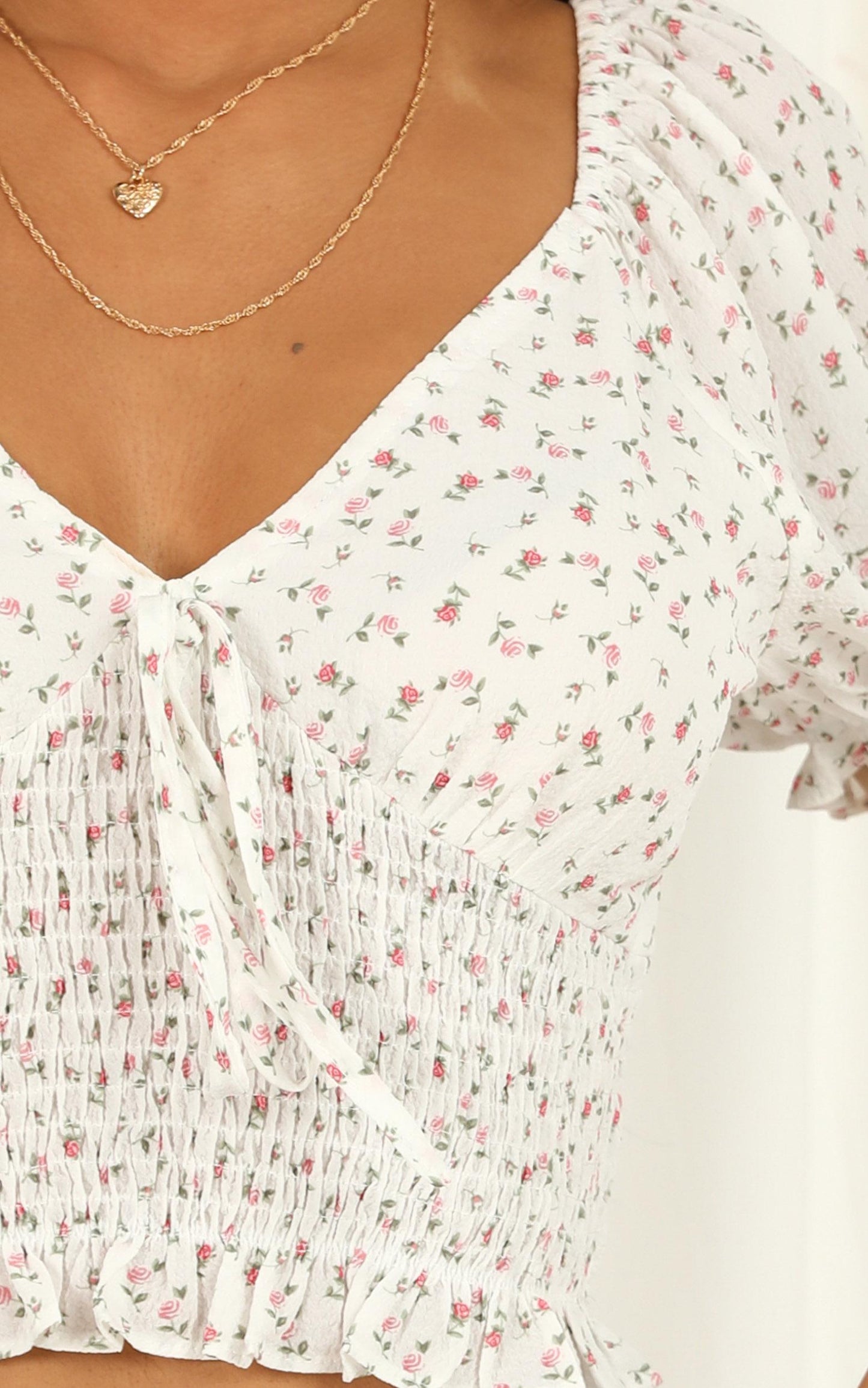 In Your Dreams Top In White Floral