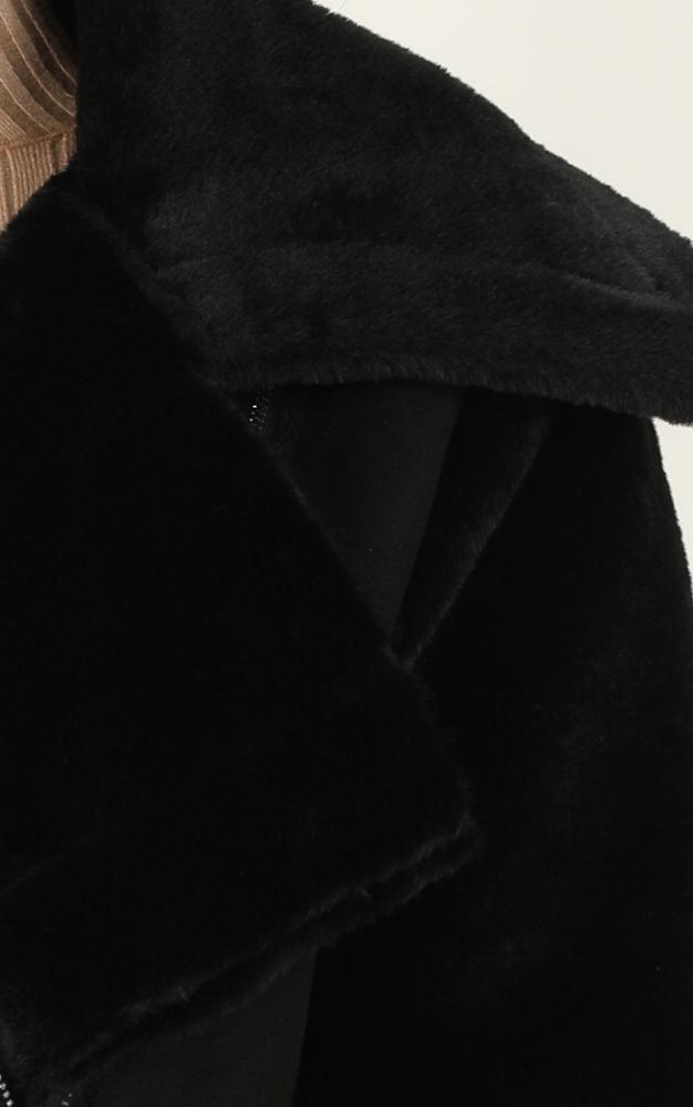 Meaningful Moment Jacket In Black