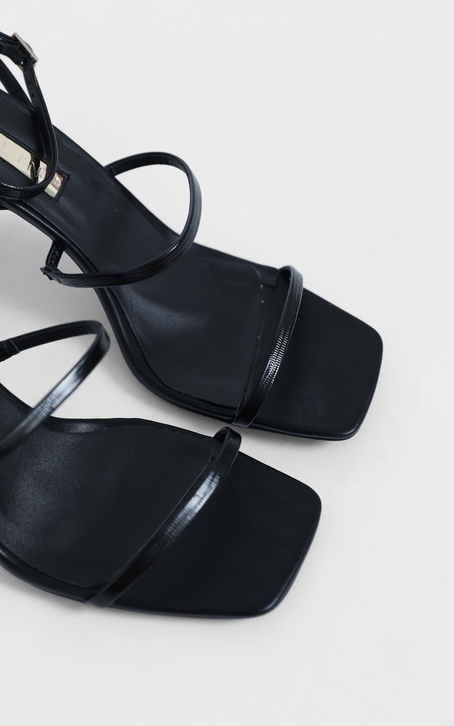 Billini - Sawyer Heels in Black Scale