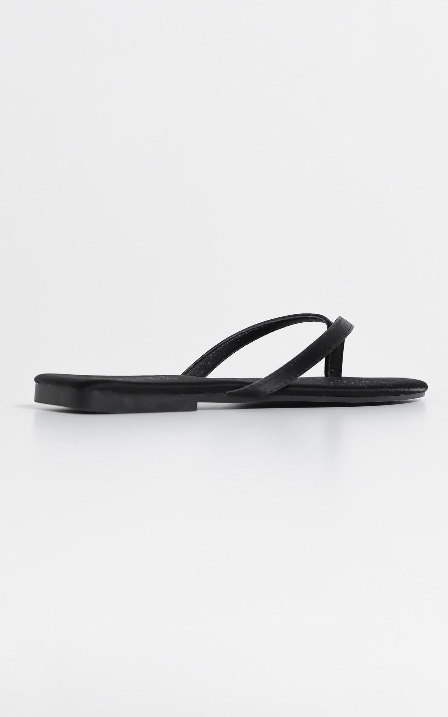 Therapy - Siena Sandals in Black