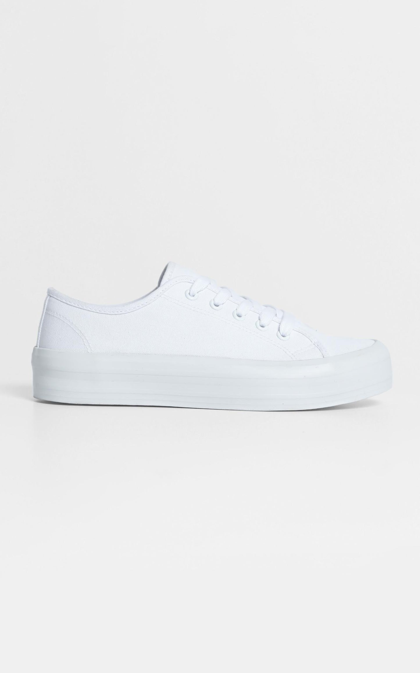 Therapy - Fiasco Sneakers in White Canvas