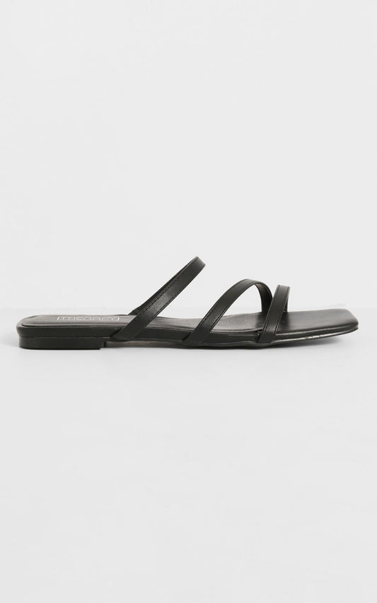 Therapy - Garza Sandals in Black