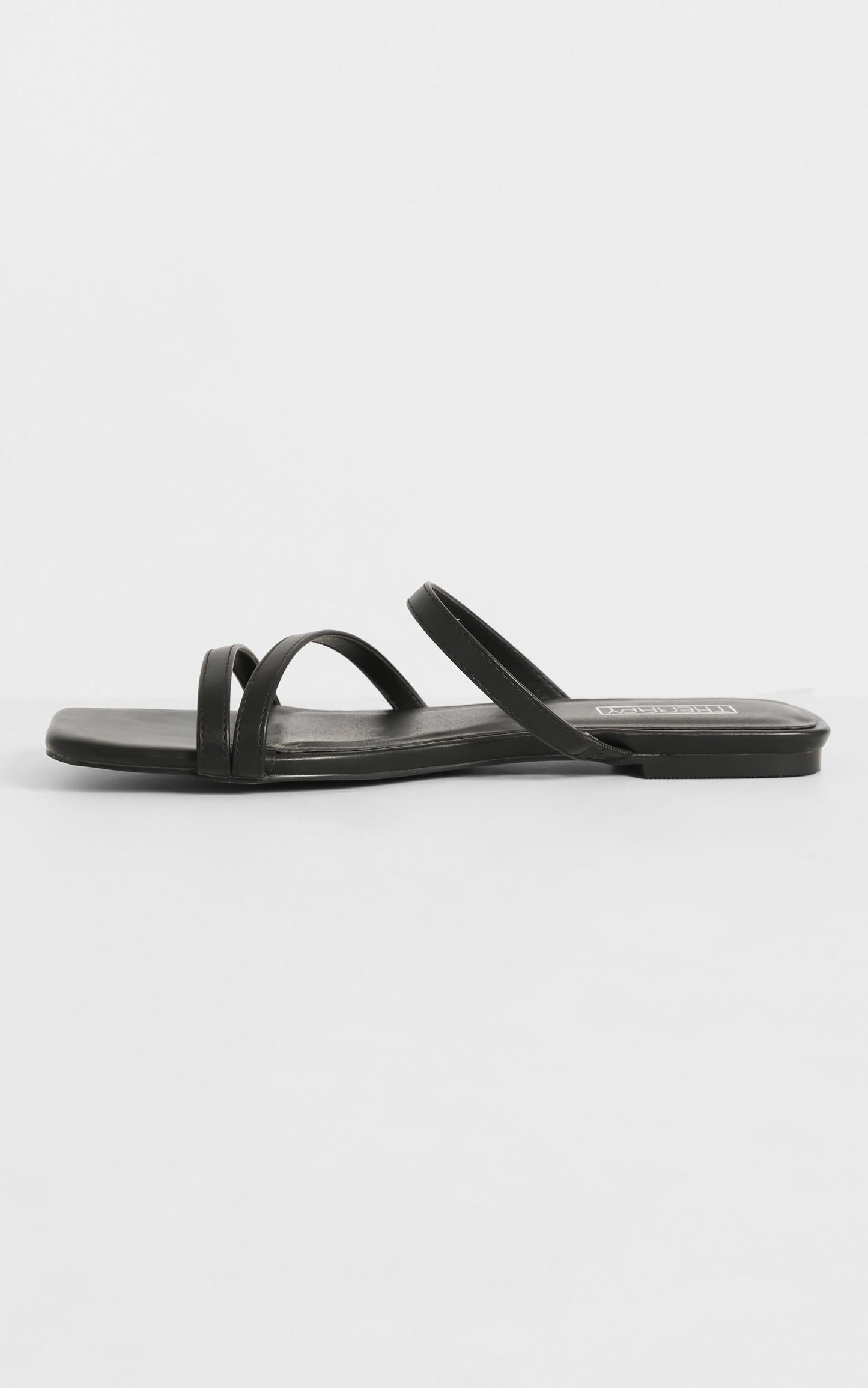Therapy - Garza Sandals in Black
