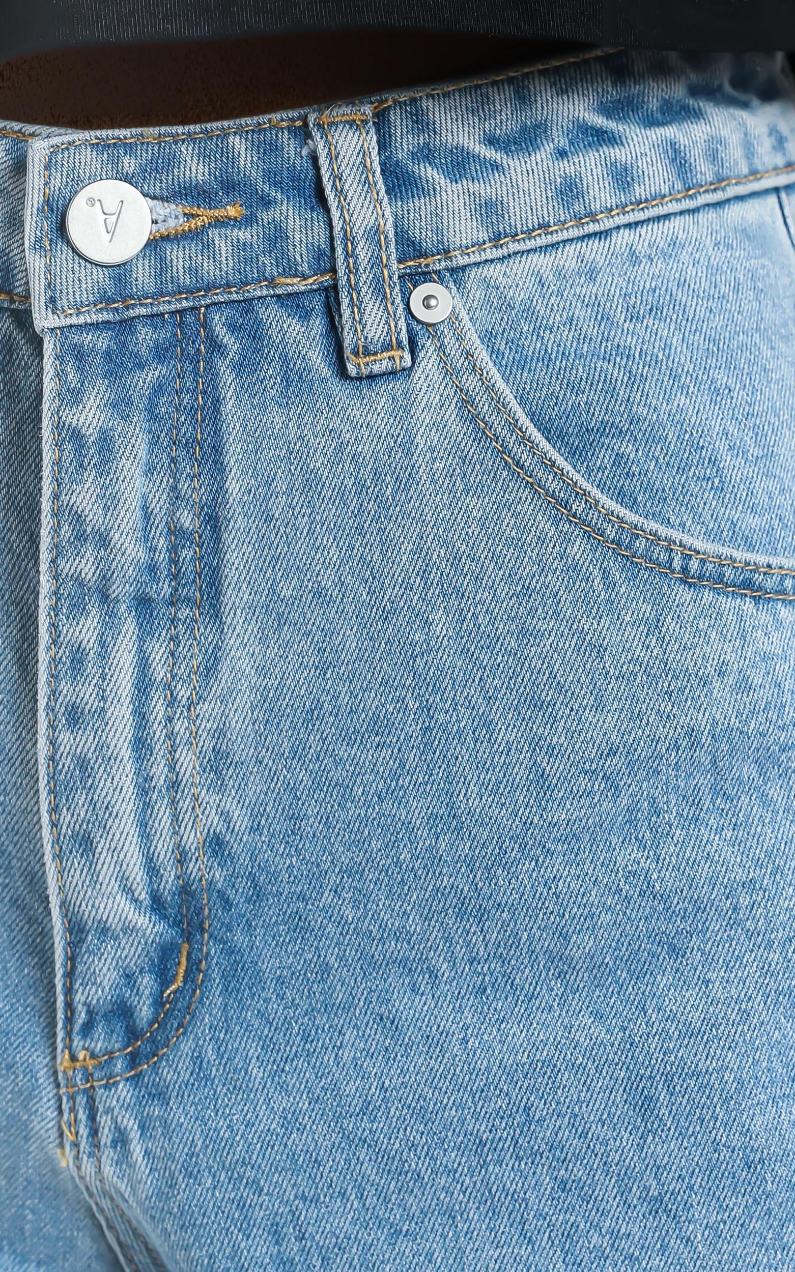 Abrand - A Venice Denim Short in Esmeralda