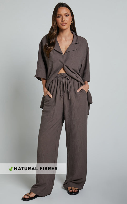 Arina Pants - Textured Cotton Straight Leg Pants in Mocha