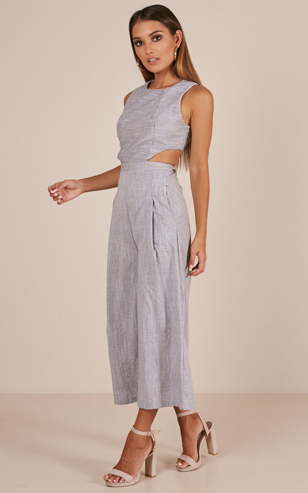 Out Dream Yourself Jumpsuit In Blue Linen Look