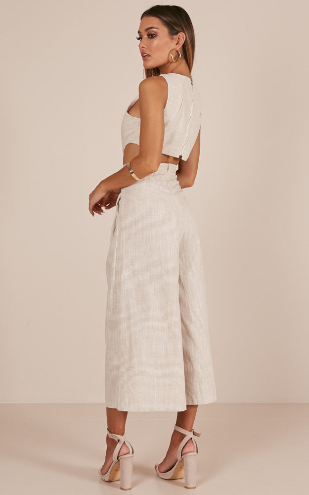 Out Dream Yourself Jumpsuit In Beige Linen Look