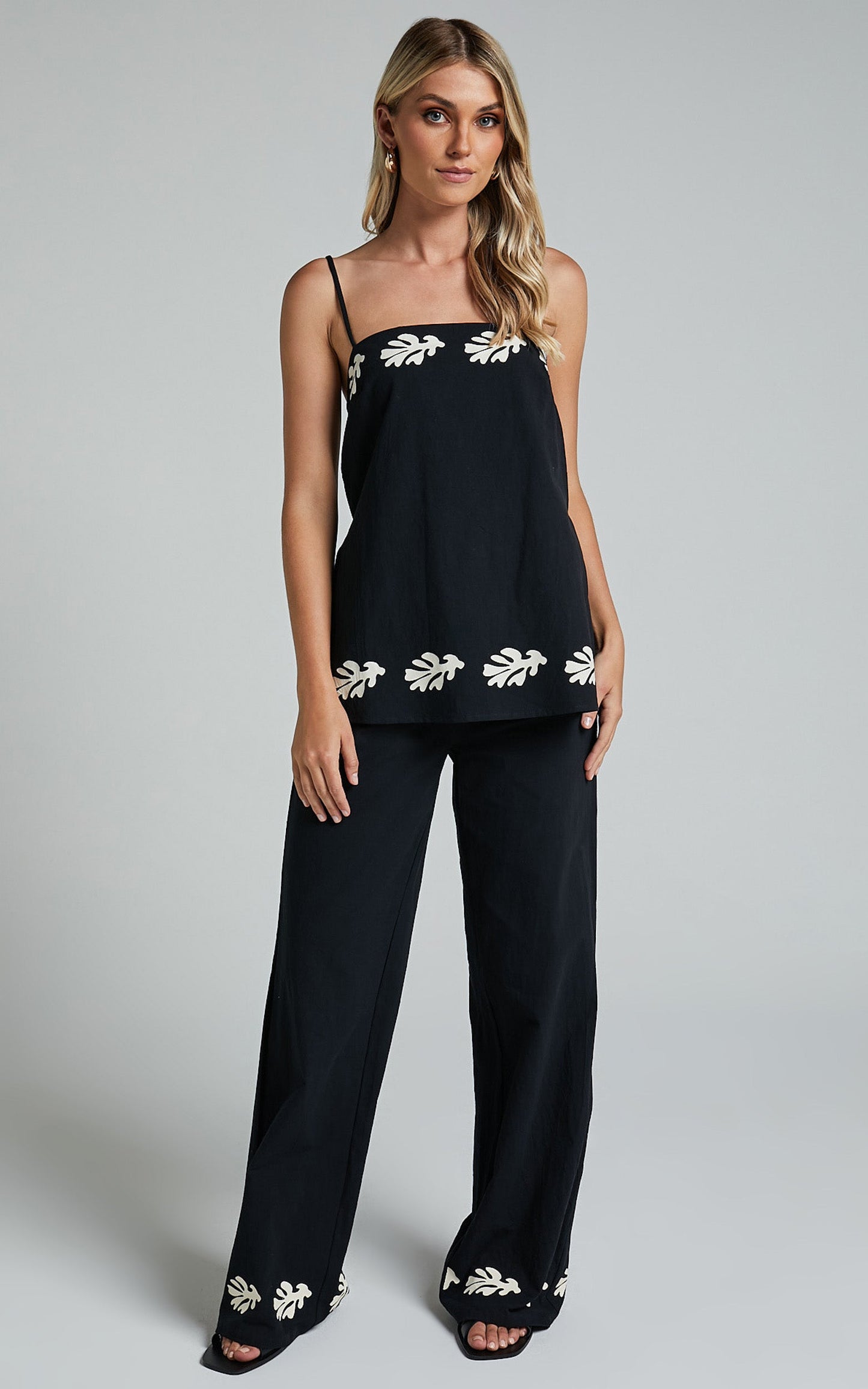 Runaway The Label - Amalia Top in Black/Sand