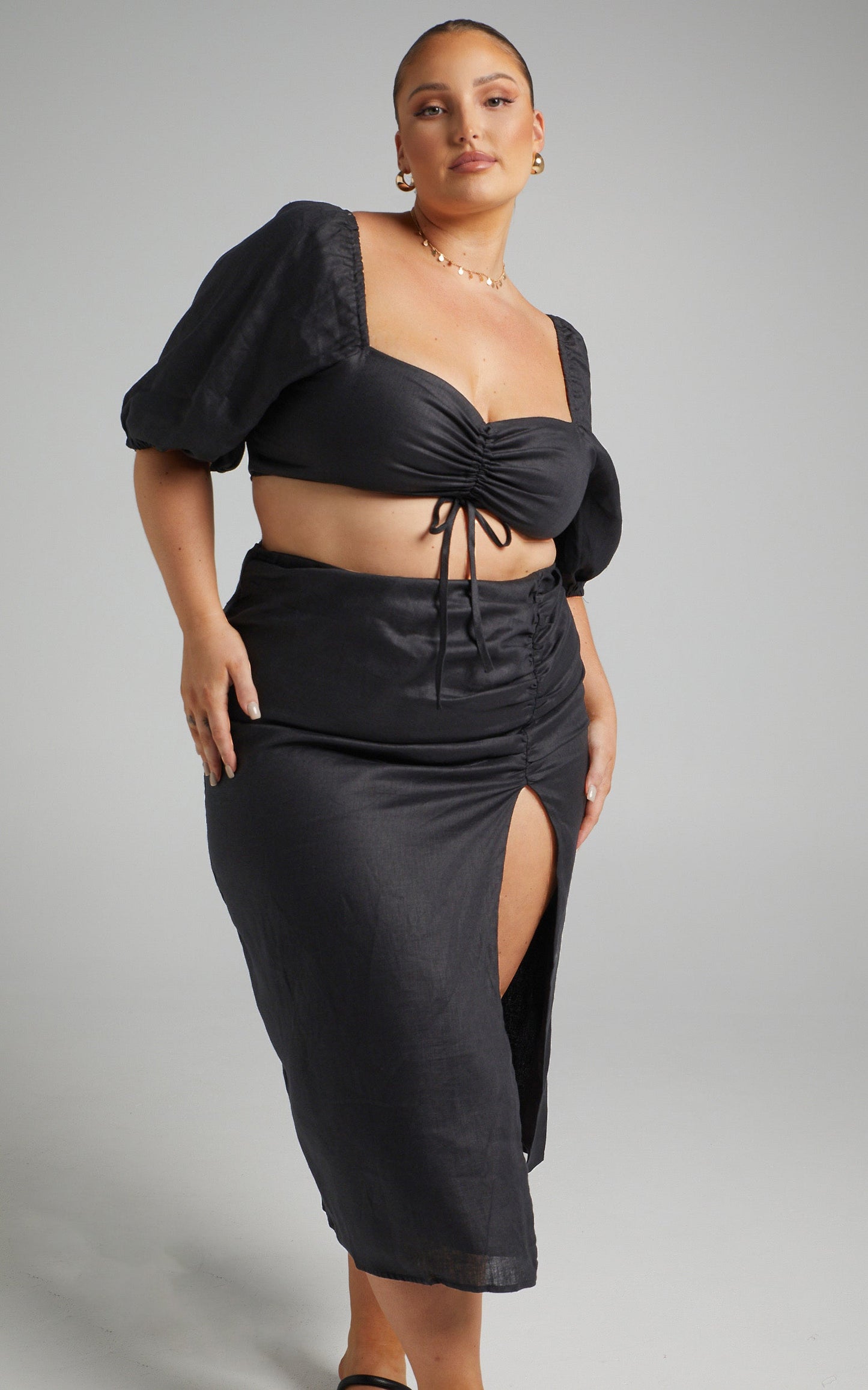 Amalie The Label - Amabel Linen Crop Top and Midi Skirt Two Piece Set in Black