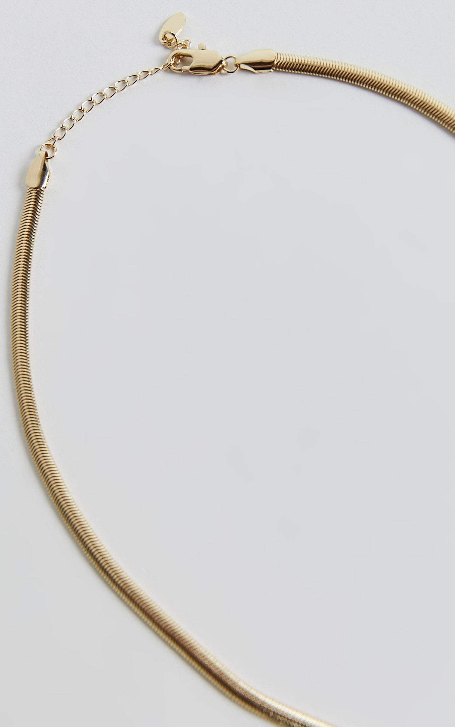 Caitlin Necklace - Pendant Necklace in Gold