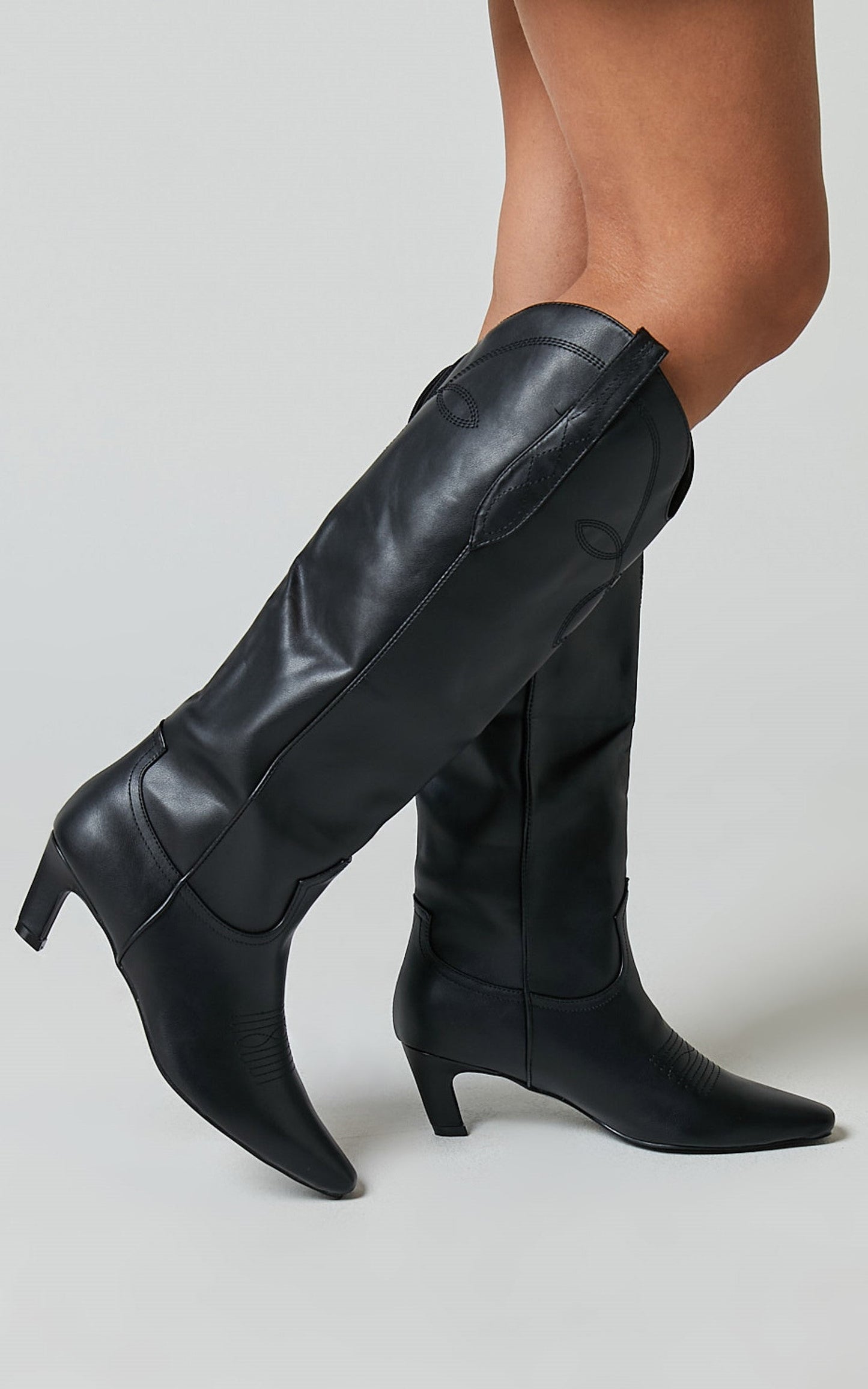 Billini - Xanthia Boots in Black