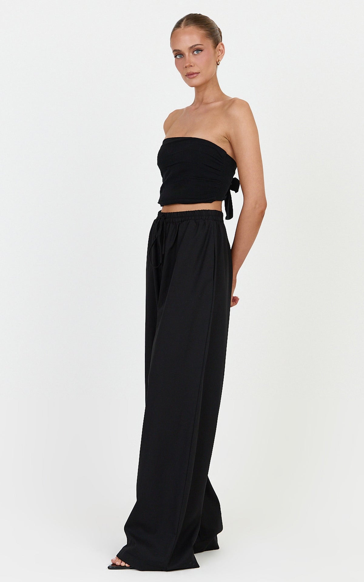 Vivienne Hose – Weite Leinenhose in Schwarz