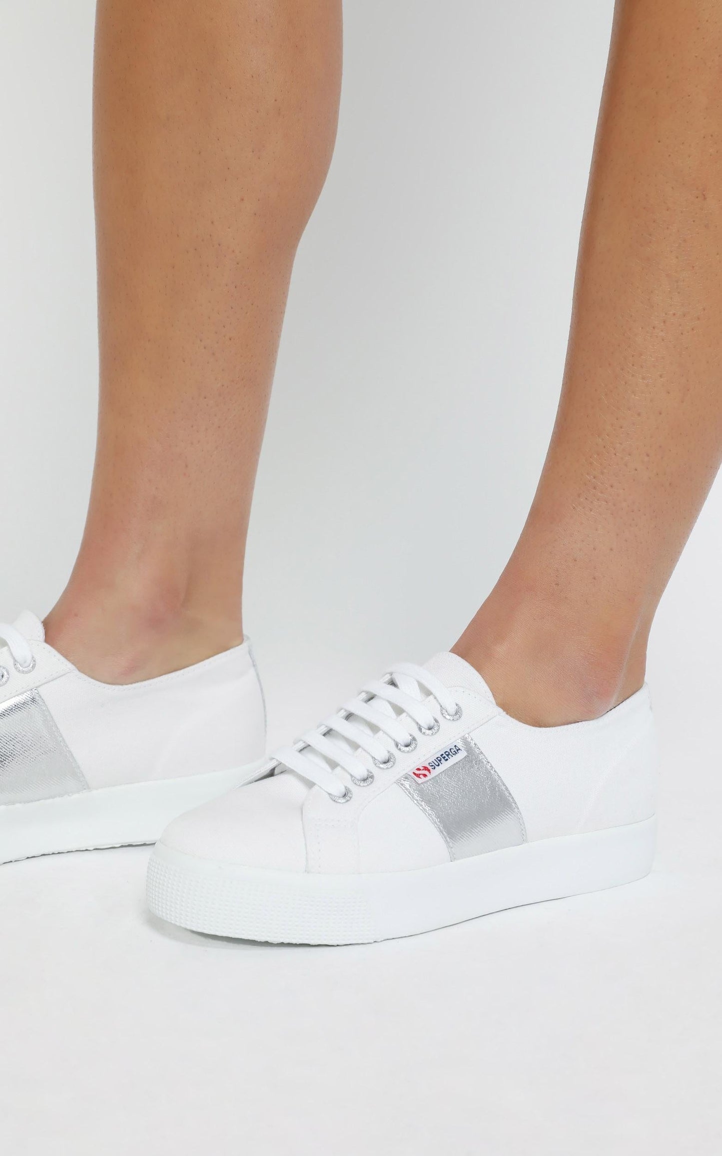 Superga - 2730 COTCOTMETW Platform Sneaker in White-Silver