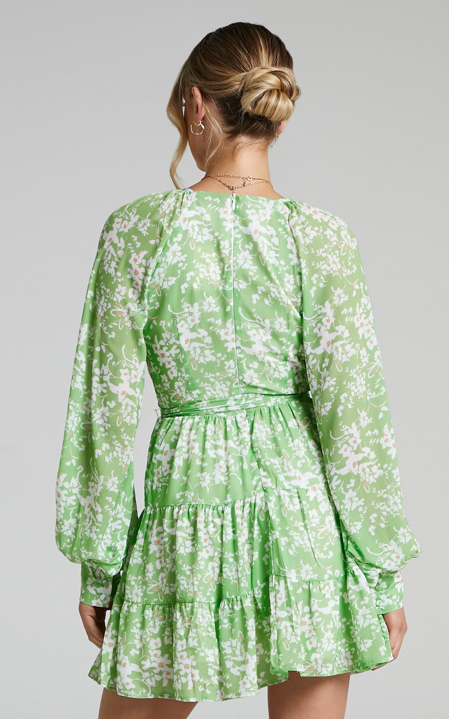 Libby Mini Dress - Printed Longsleeve V Neck Dress in Whispering Floral