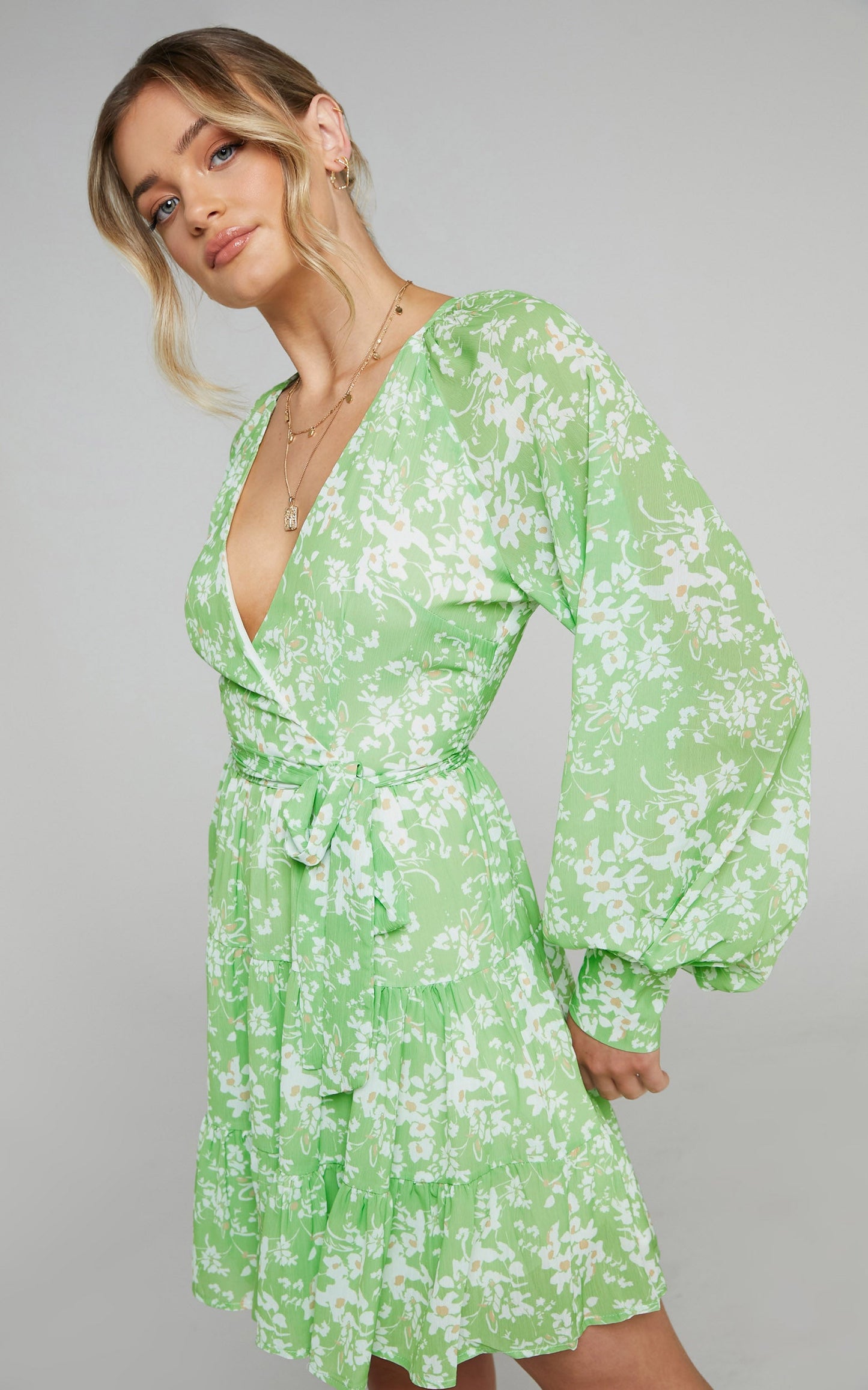 Libby Mini Dress - Printed Longsleeve V Neck Dress in Whispering Floral