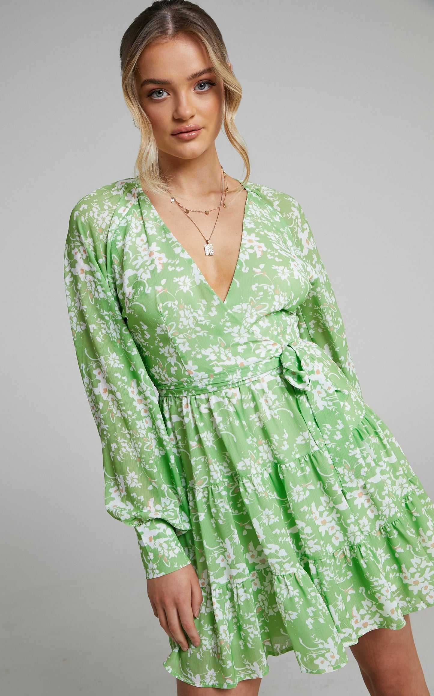 Libby Mini Dress - Printed Longsleeve V Neck Dress in Whispering Floral